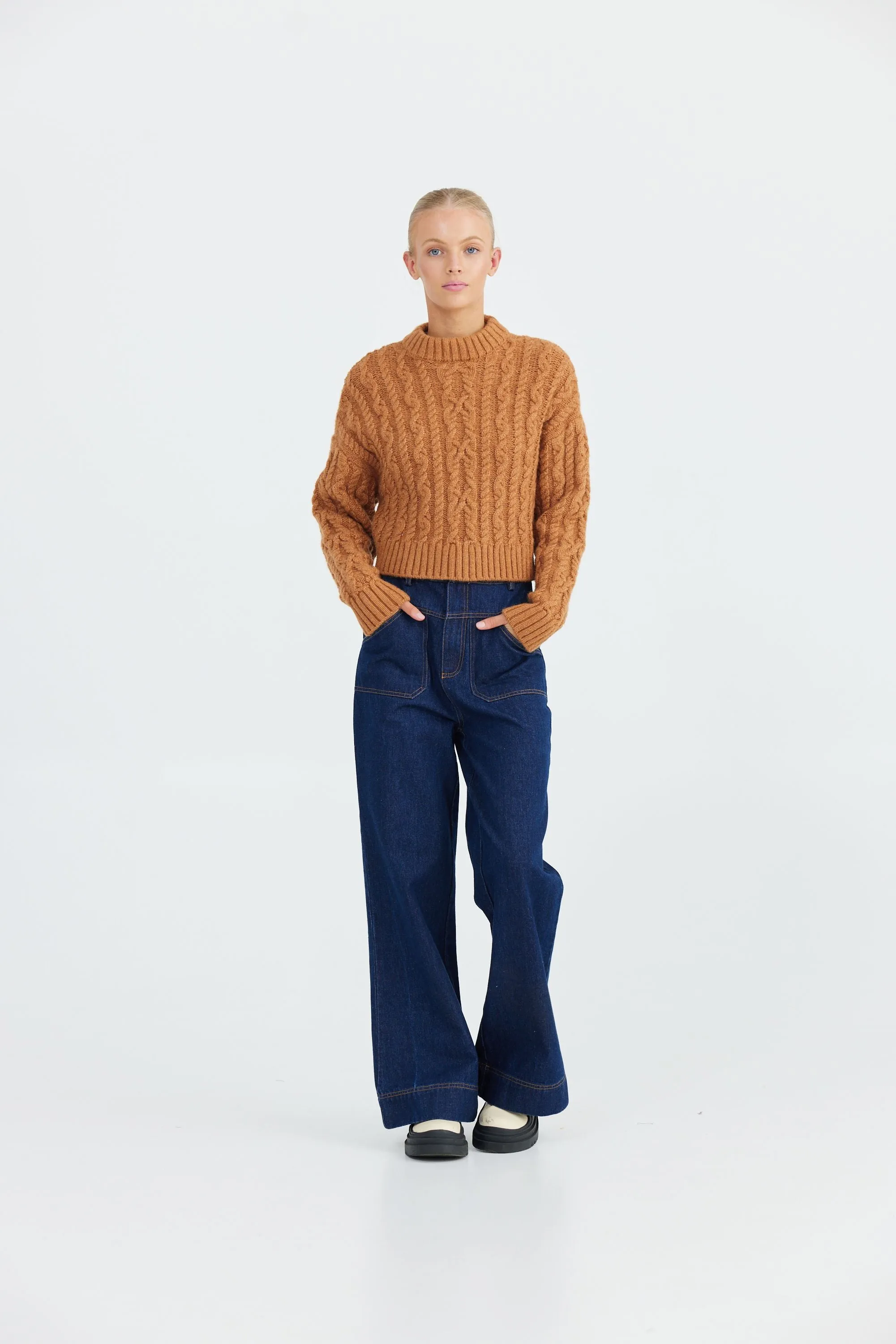 Bower Knit (Caramel)