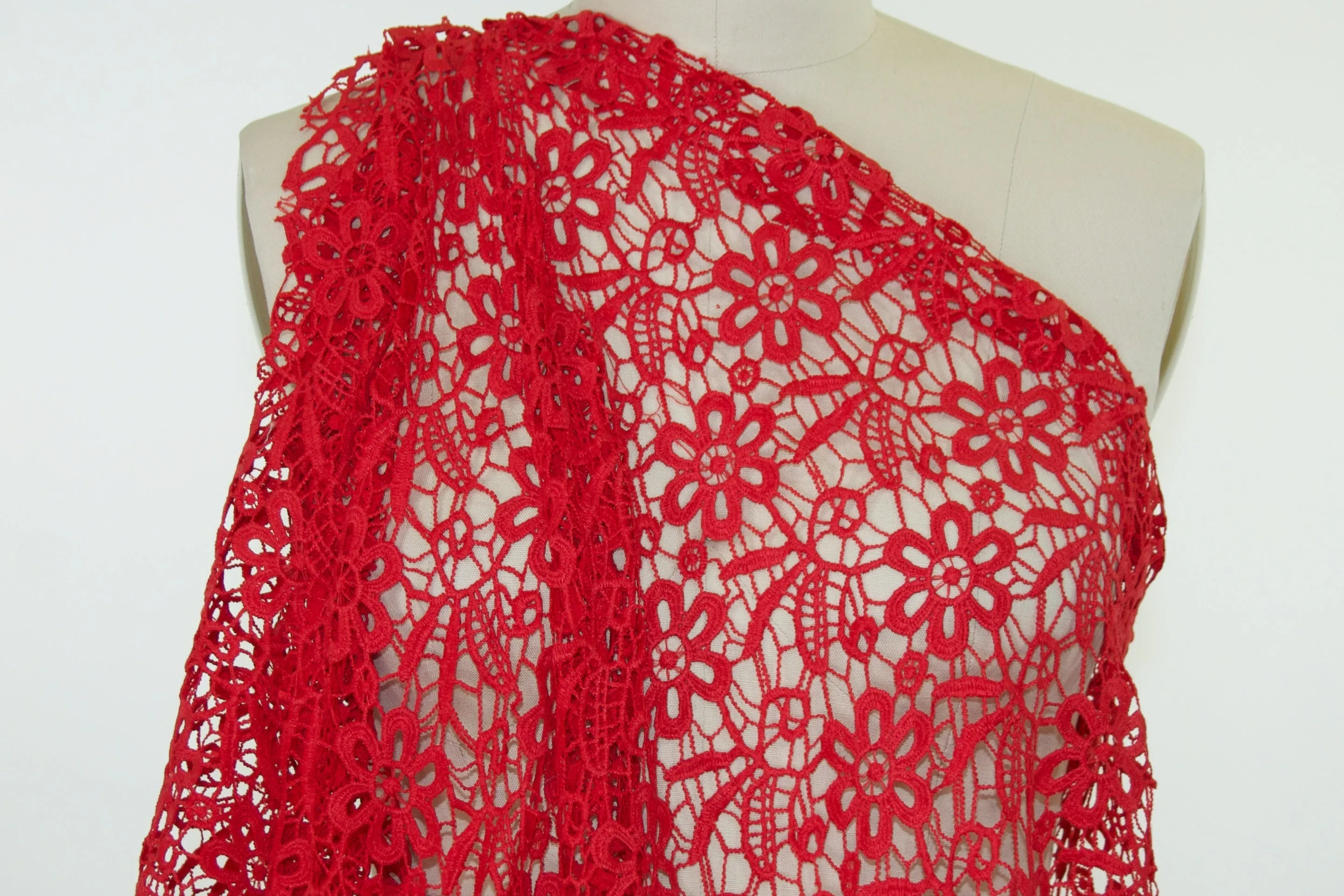 Floral Double-Scalloped Guipure Lace - Chili