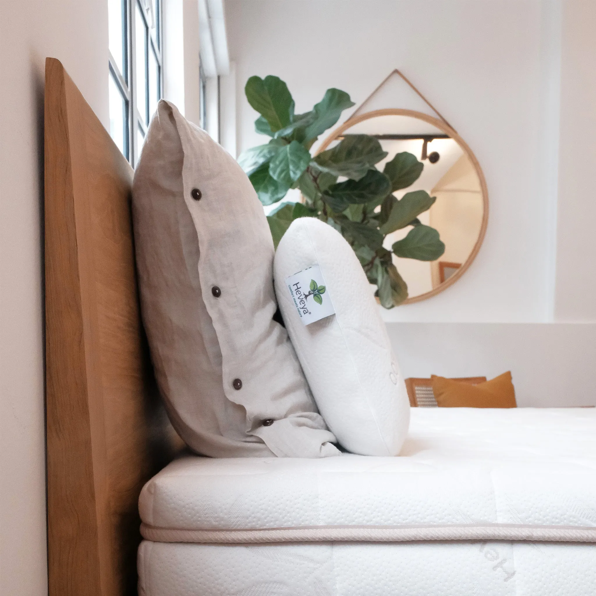 Heveya® Linen Throw Pillow Bundle