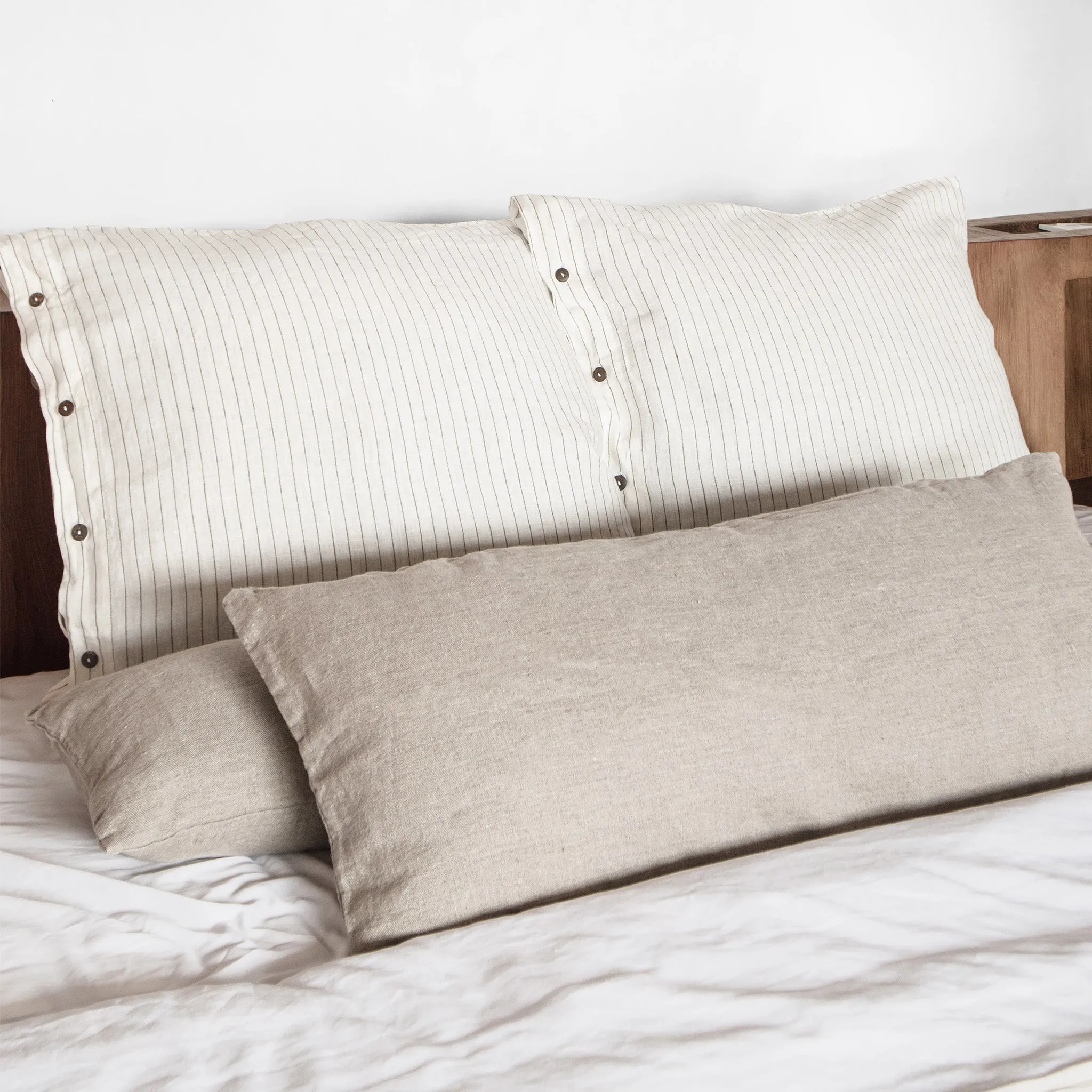 Heveya® Linen Throw Pillow Bundle