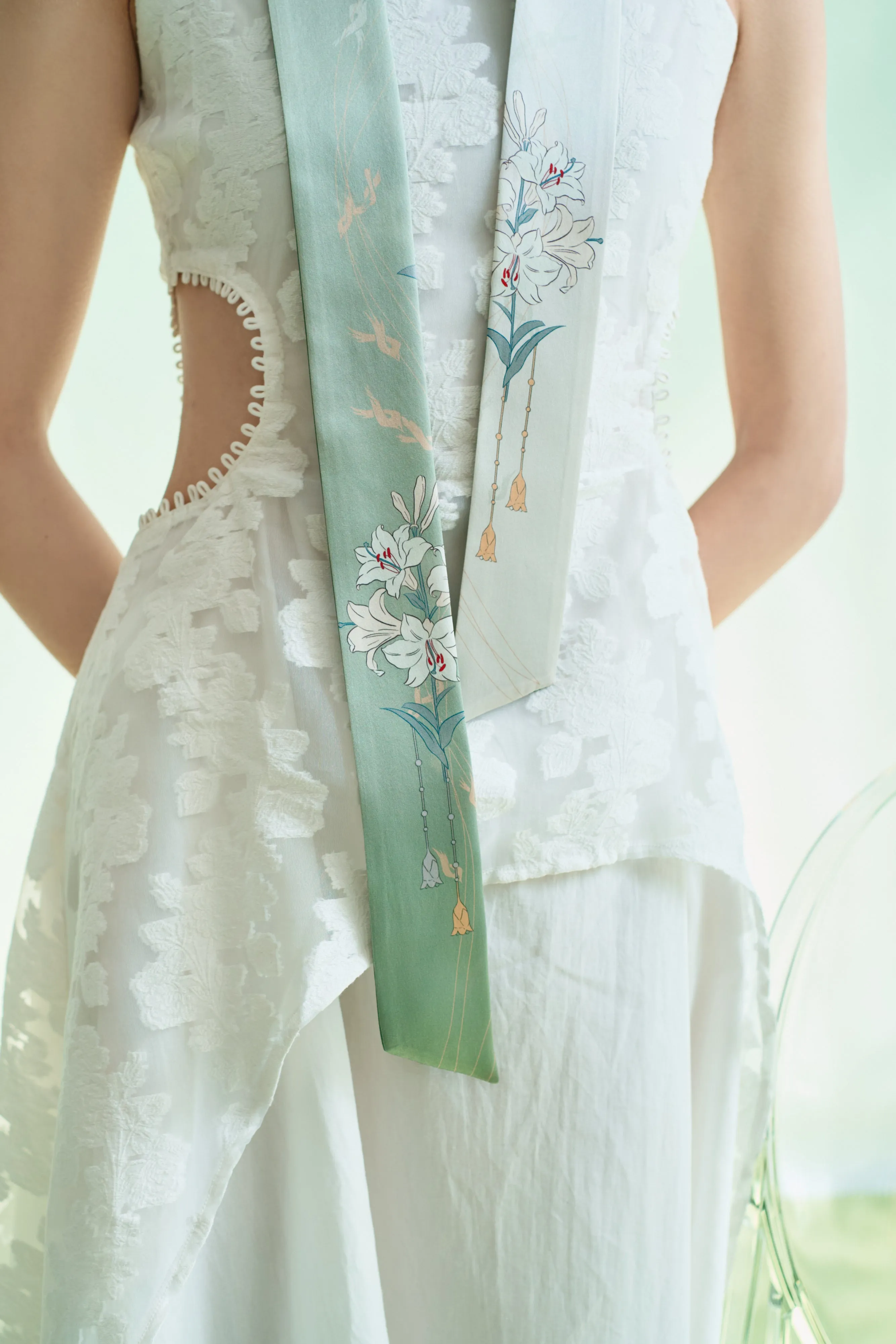 "Lily" Silk Twilly Scarf