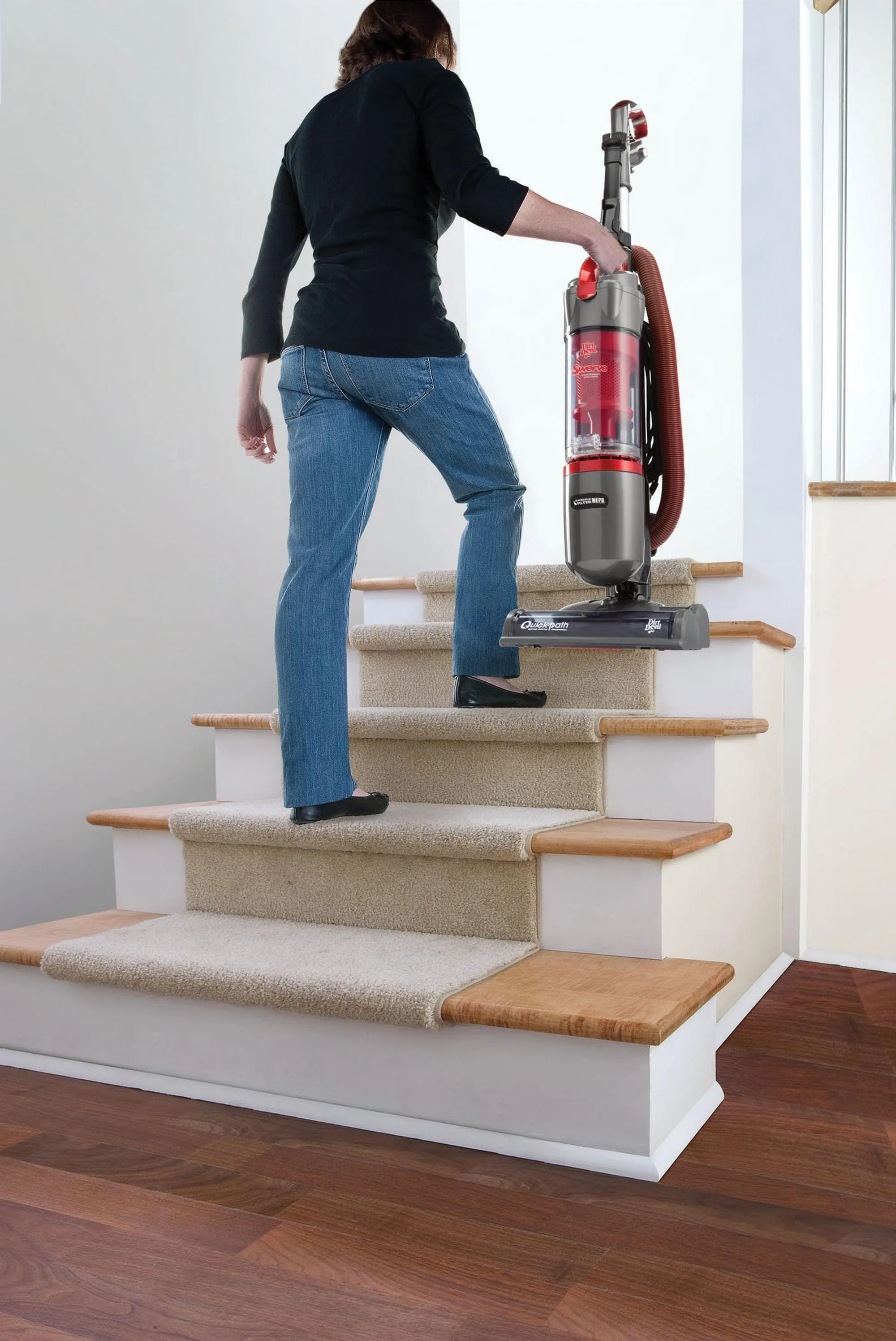 Swerve Lightweight Cyclonic Upright Vacuum