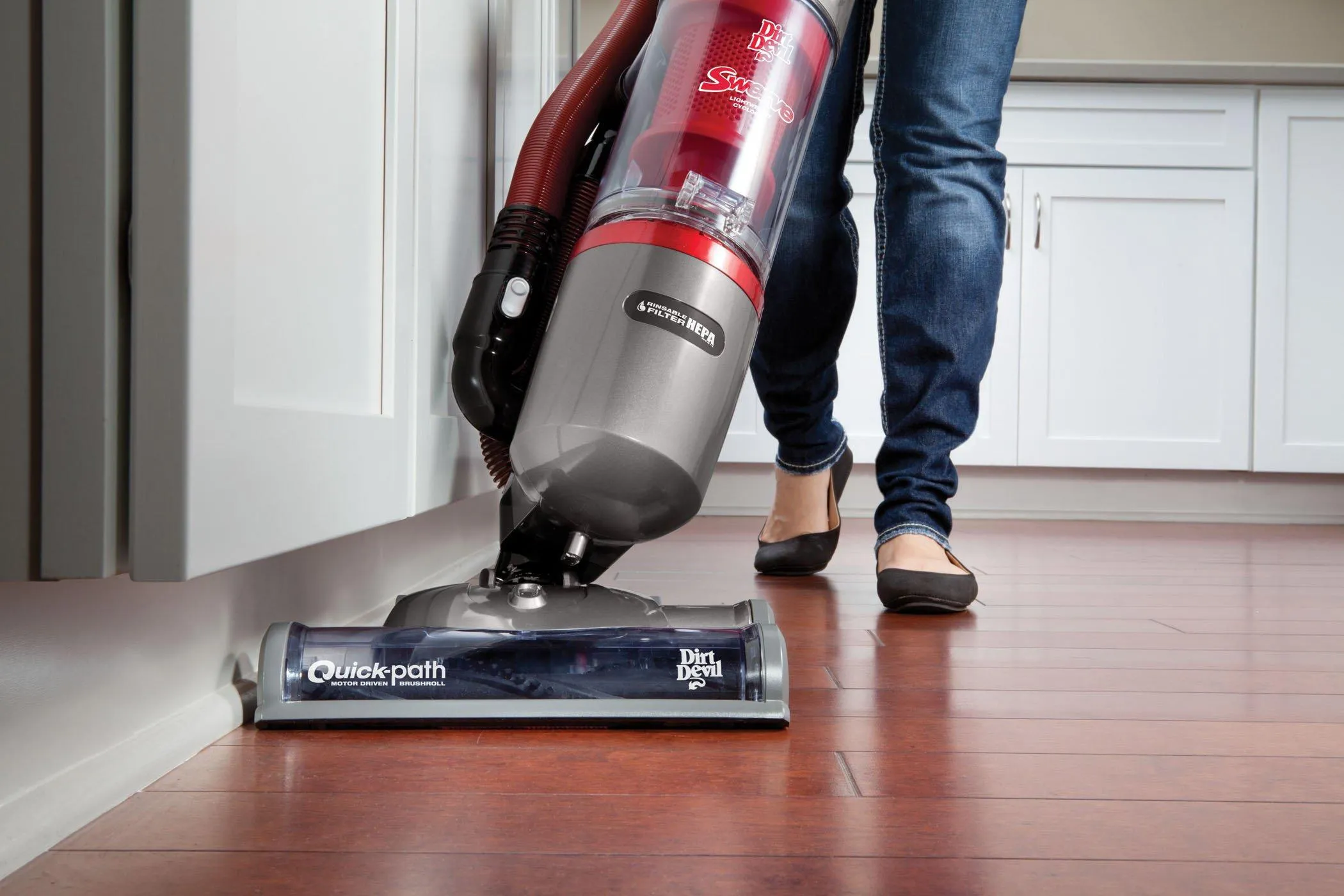 Swerve Lightweight Cyclonic Upright Vacuum
